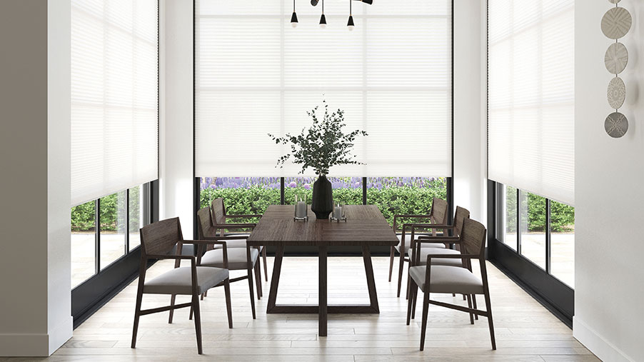 markowe plisy w nowoczesnej jadalni 